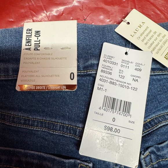 BNWT Laura Pull-On Embroidered Hem Jeans, Size 0 - Picture 3 of 3